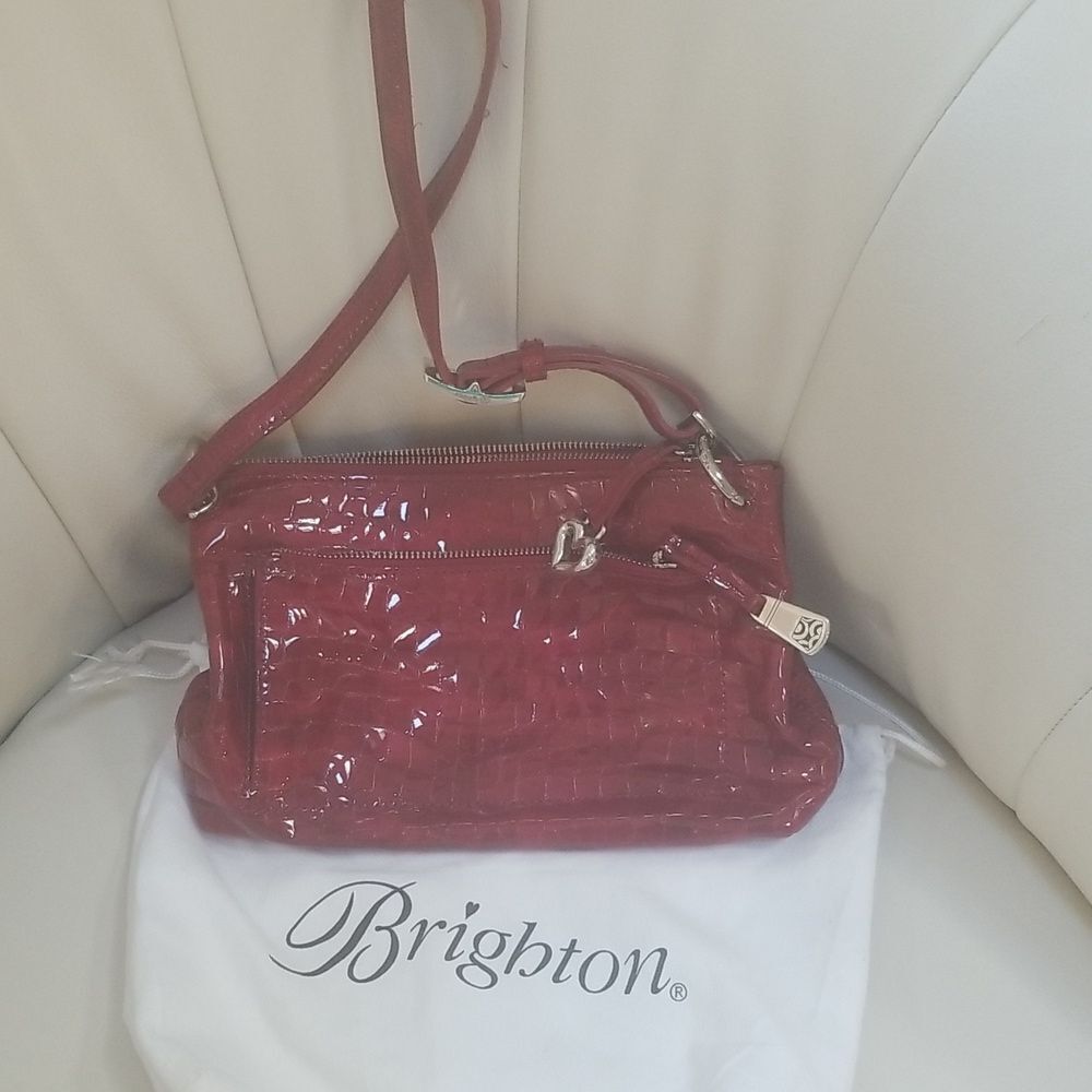 BRIGHTON RED LEATHER CROCODILE CROSSBODY BAG!!! EXCELLENT!!!